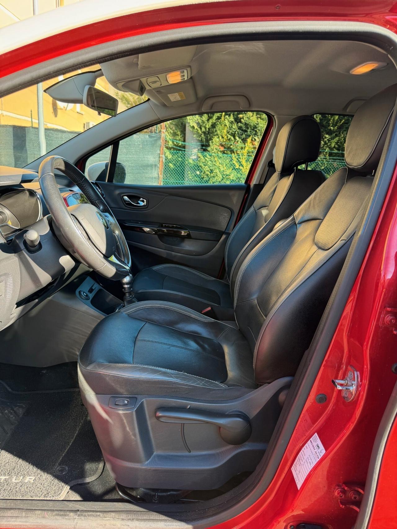 Renault Captur 1.5 dci - NEOP. - NAV. - 12 MESI DI GARANZIA -