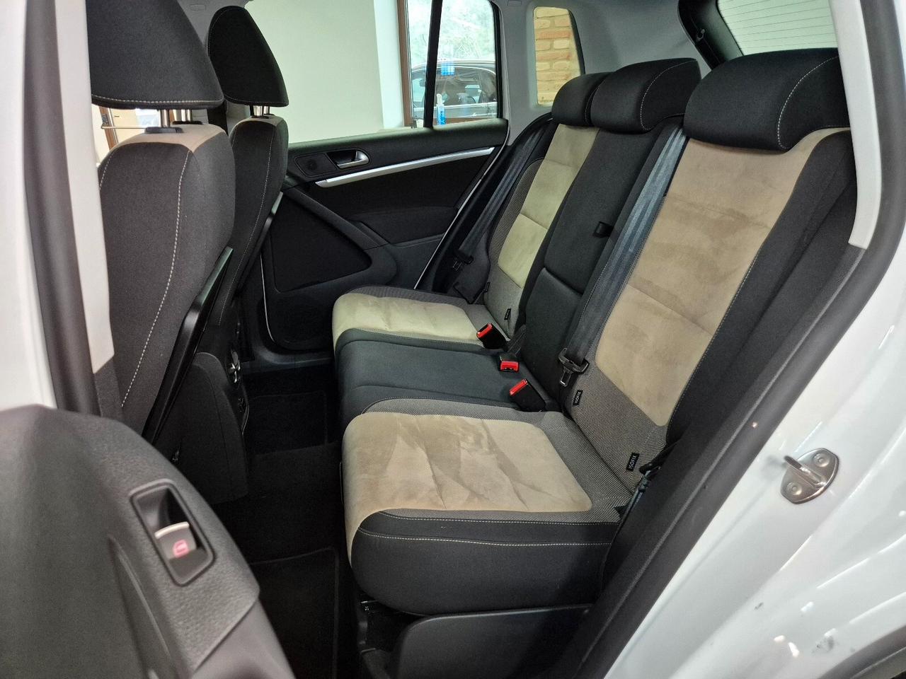 Volkswagen Tiguan 2.0 TDI 140CV 4MOTION DSG Sport & Style