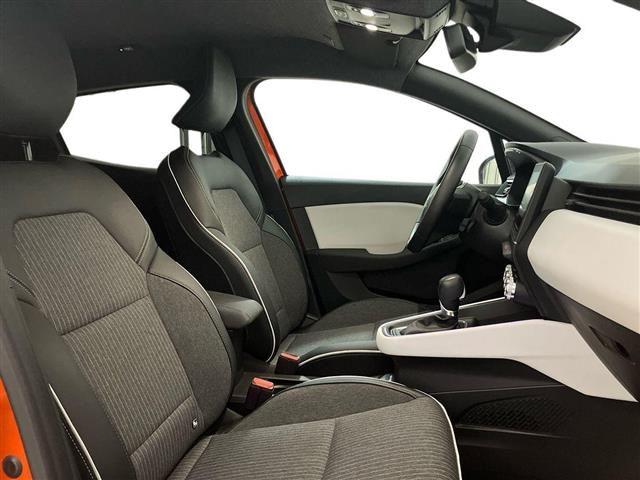 RENAULT Clio 5 Porte 1.6 E-Tech full hybrid 145cv Techno A