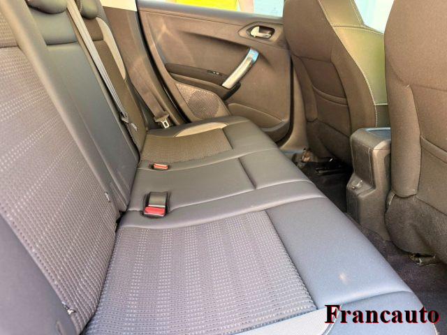PEUGEOT 2008 PureTech 82 S&S Allure