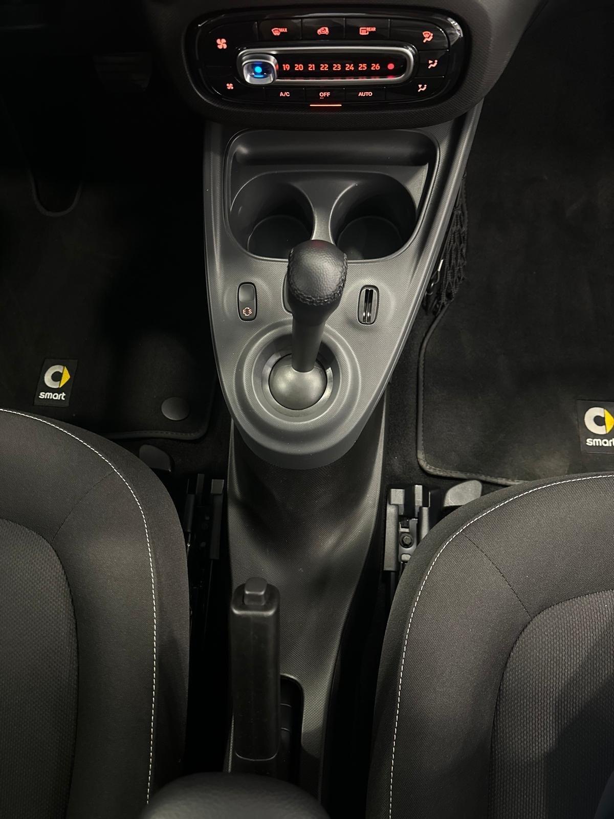 Smart ForTwo TWINAMIC 15.000km