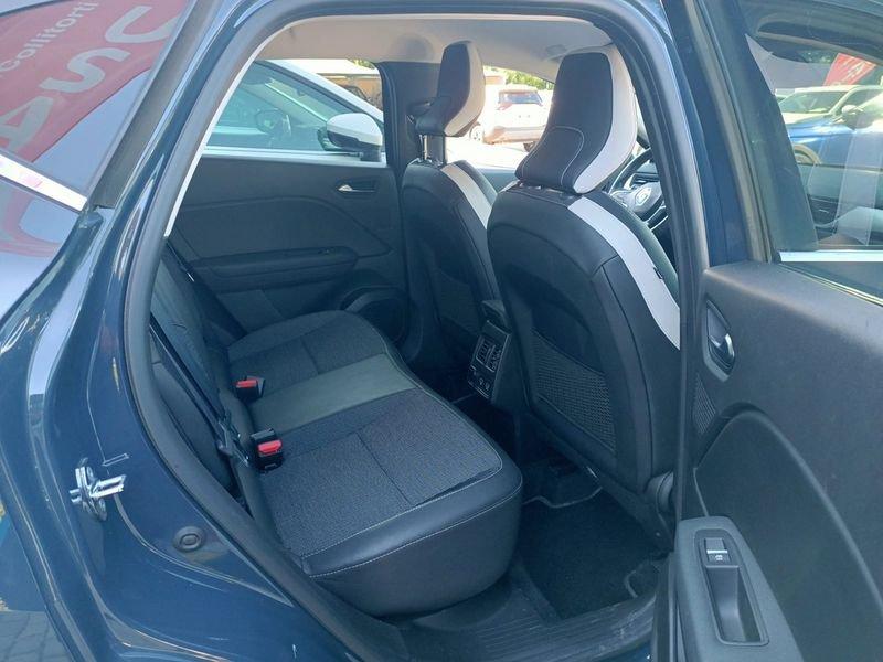 Renault Captur 1.6 E-Tech hybrid Intens 145cv auto 1.6 E-TECH Hybrid Intens Auto 145cv