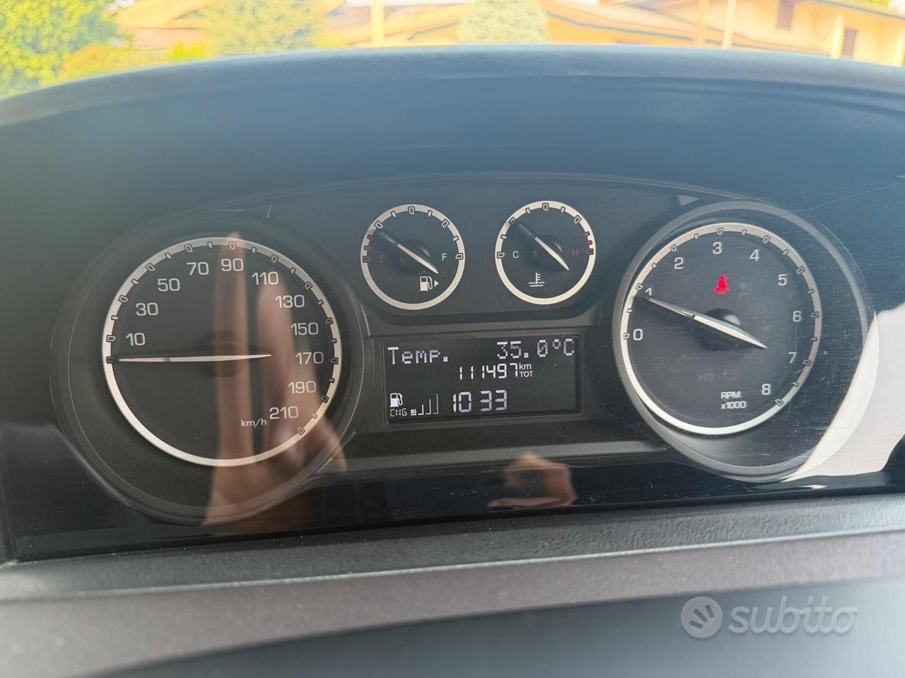Lancia Ypsilon turbo benzina metano