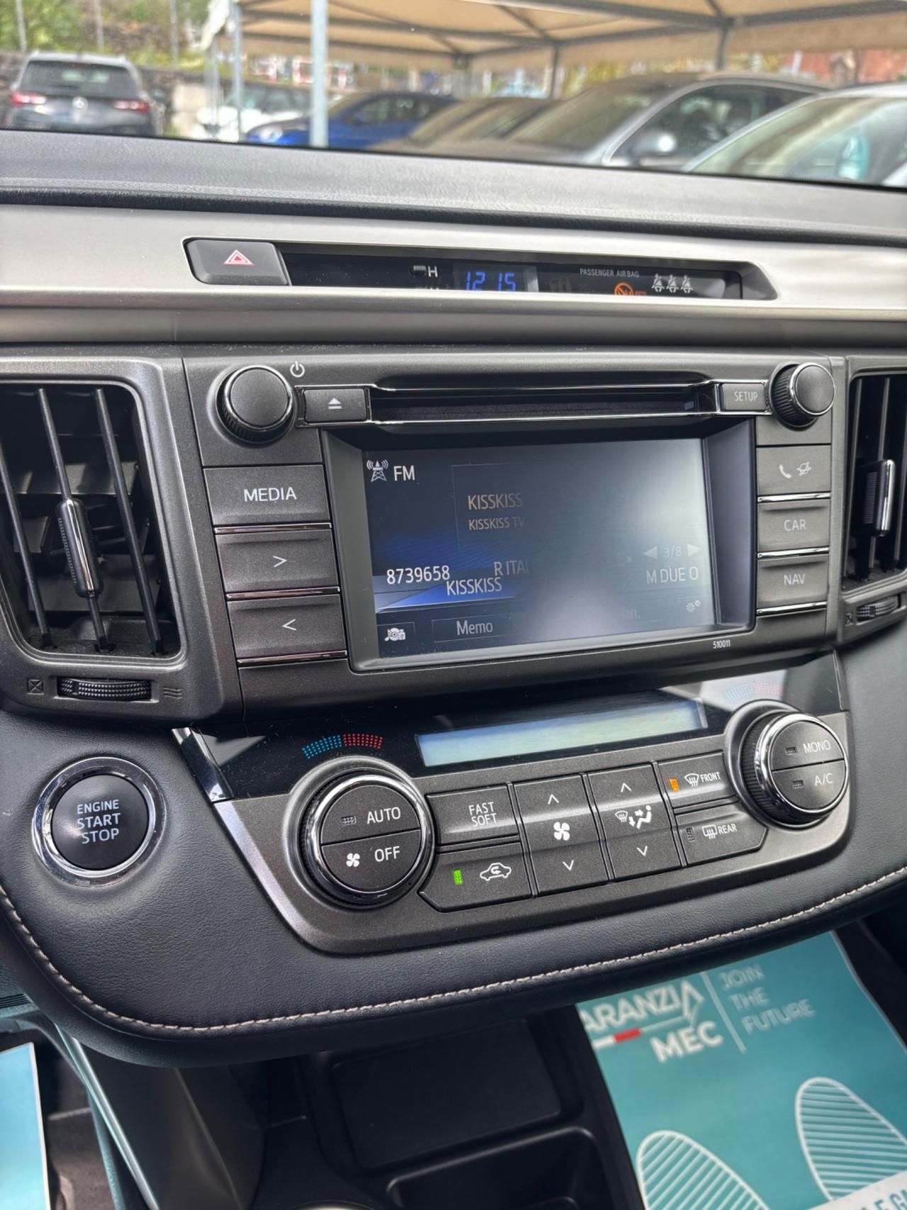 Toyota RAV 4 RAV4 2.0 D-4D 2WD Active 2015