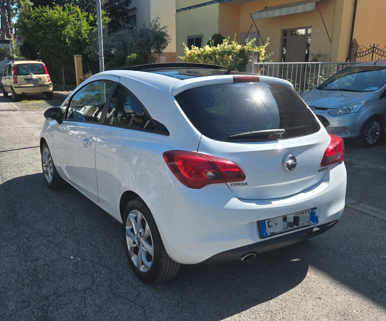 Opel Corsa 1.3 CDTI ecoFLEX 95CV Start&Stop Coupé b-Color