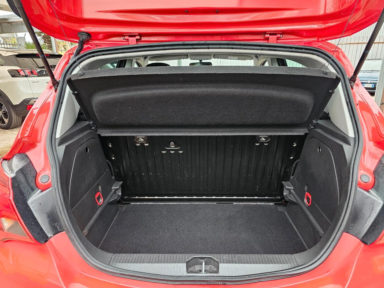 Opel Corsa 1.4 90CV GPL Tech 5 porte b-Color