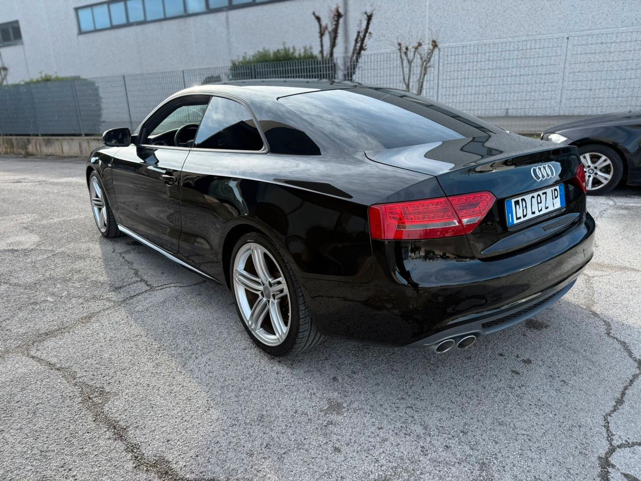 AUDI A5 2.0 TDI 2010 12 MESI DI GARANZIA