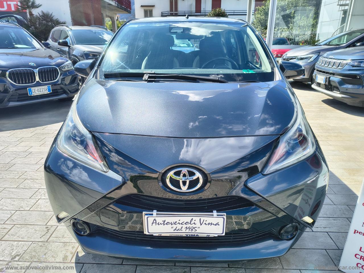 TOYOTA Aygo 1.0 VVT-i 69 CV 5p. x-play TSS MMT