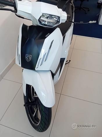 Peugeot Tweet 125 PEUGEOT TWEET 125 ALLURE CBS