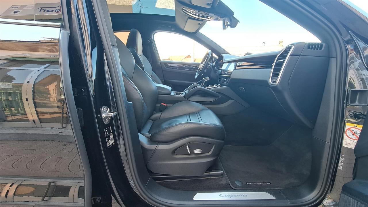 Porsche Cayenne Coupé 3.0 V6