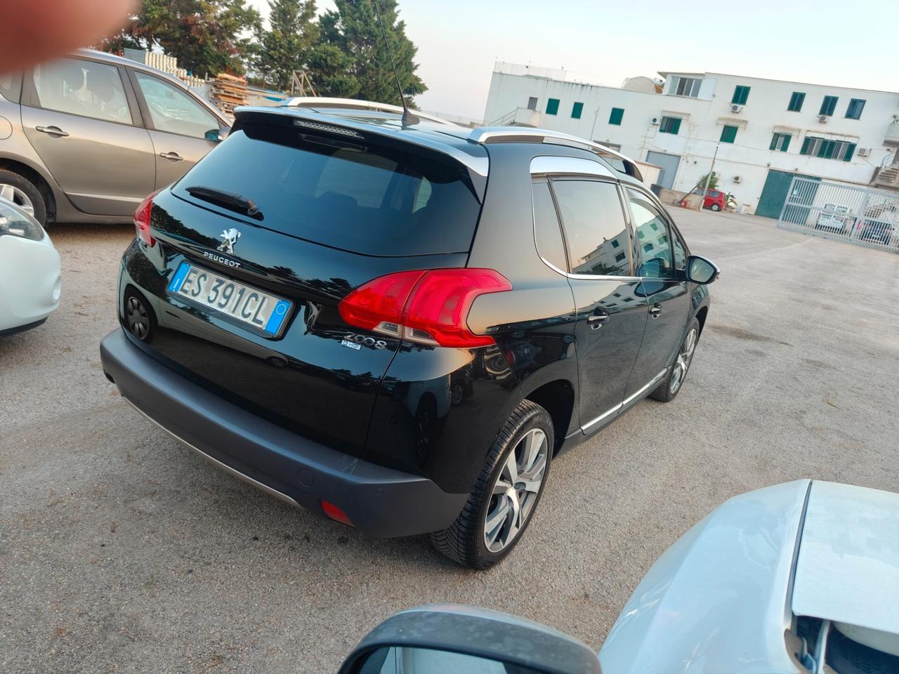 Peugeot 2008 1.6 e-HDi 92 CV Stop&Start Allure