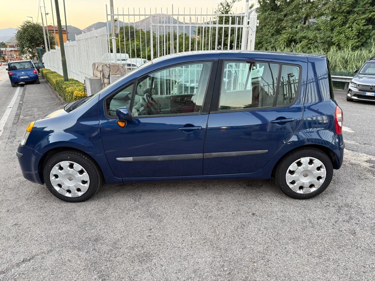 Renault Modus 1.5 dCi 82CV Confort Privilège