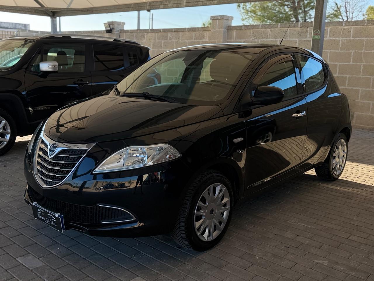 Lancia Ypsilon 1.2 69 CV 5 porte Gold