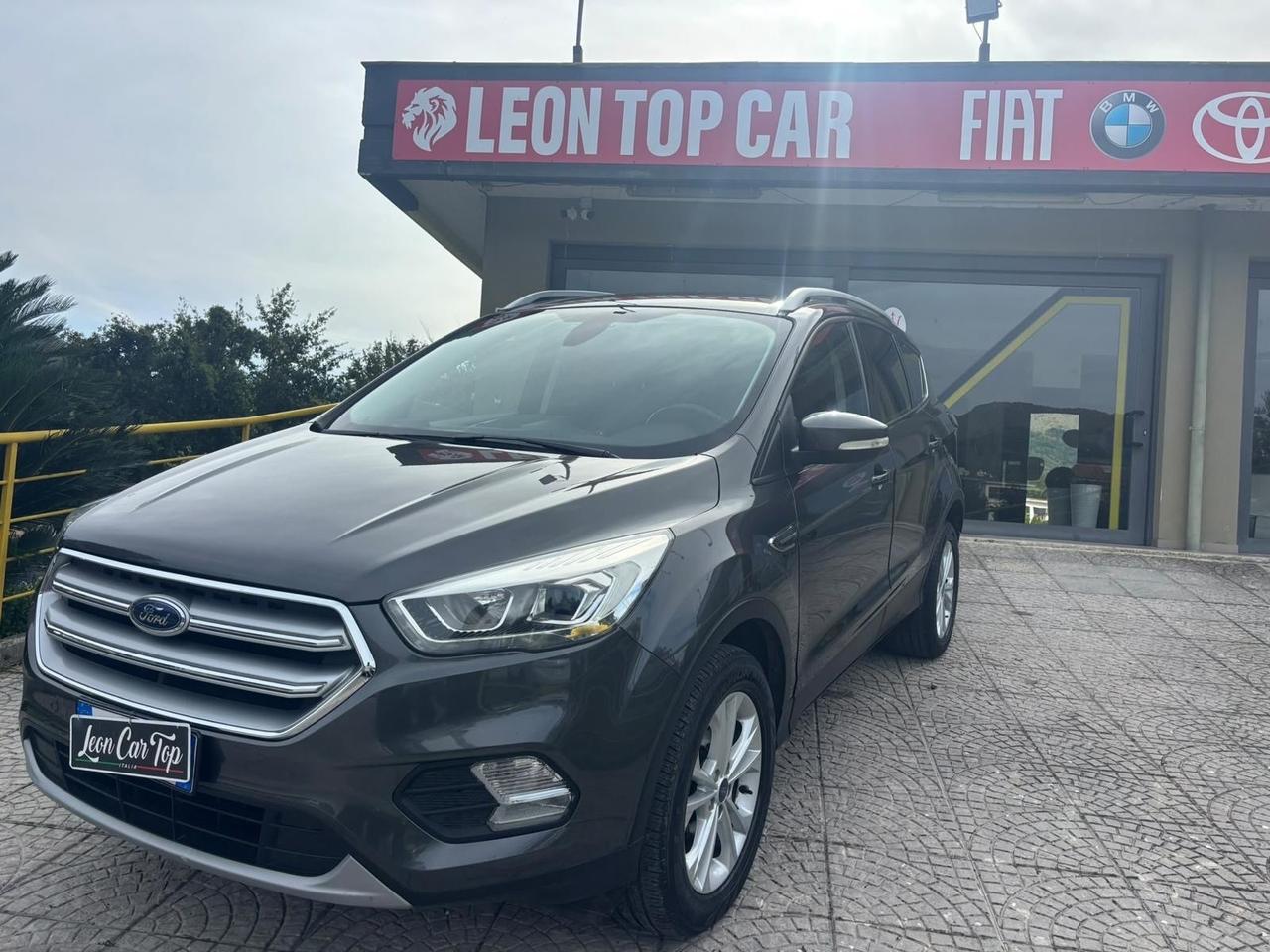 Ford Kuga Full 1.5 benzina 120 cv unico proprietario pari al nuovo