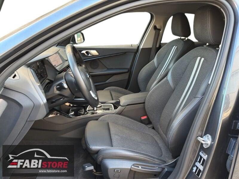 BMW Serie 1 118i Business Advantage Automatic - LED, Navi, Cruise, CarPlay ecc