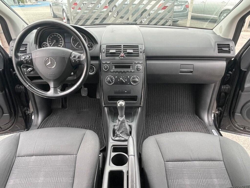 Mercedes-Benz A 160 BlueEFFICIENCY Executive