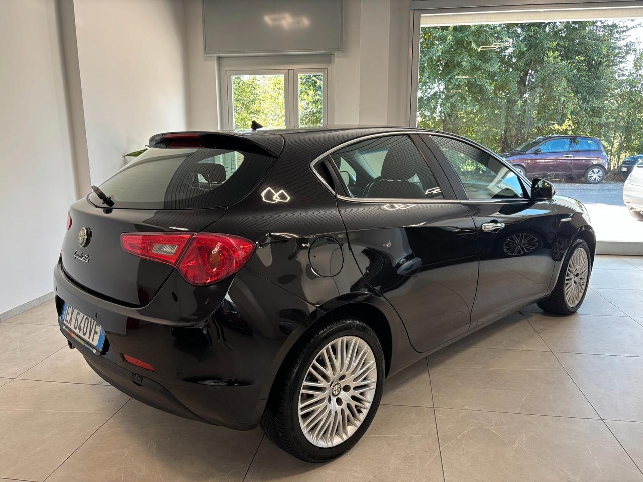 Alfa Romeo Giulietta 1.6 JTDm-2 105 CV Exclusive