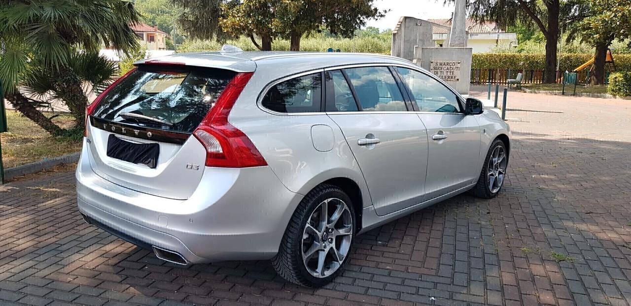 Volvo V60 2.0 d 150 cv D3 Geartronic Volvo Ocean Race,pelle,cambio automatico,navi,cruise control,cerchi 18