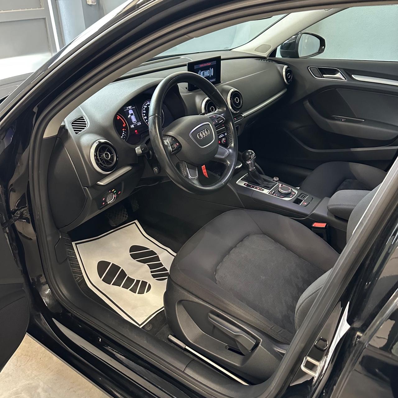 Audi A3 1.6 TDI clean diesel S tronic Ambition