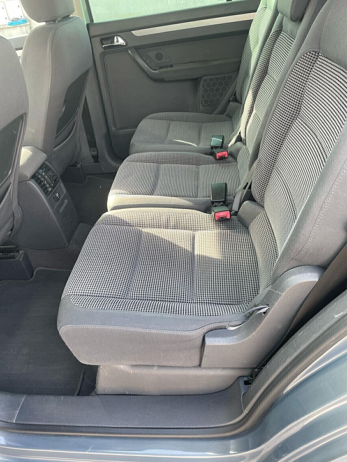 Volkswagen Touran 1.6 16V FSI Highline UNI.PRO 12 MESI GARANZIA