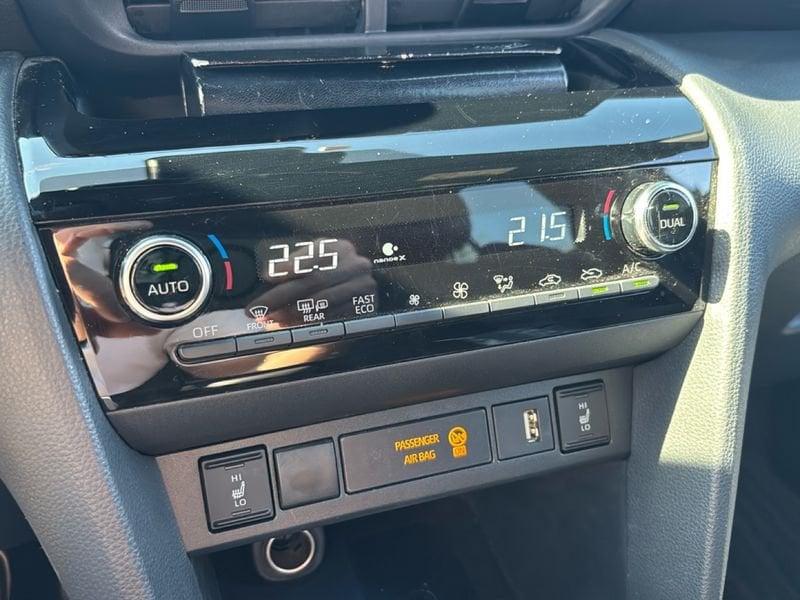 Toyota Yaris Cross 1.5H (116 CV) E-CVT Adventure con pacchetto Premiere