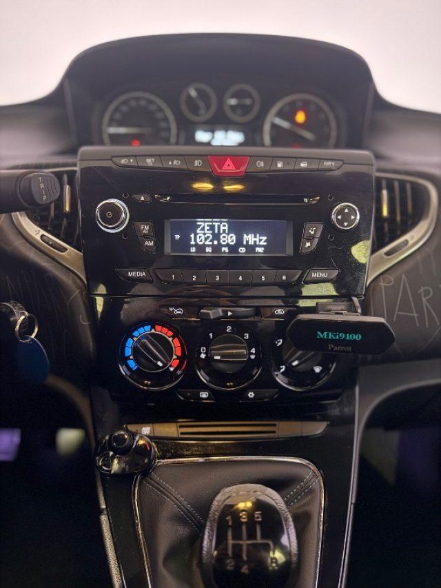 LANCIA Ypsilon 0.9 TwinAir 85 CV 5 porte Metano Ecochic Elefantin