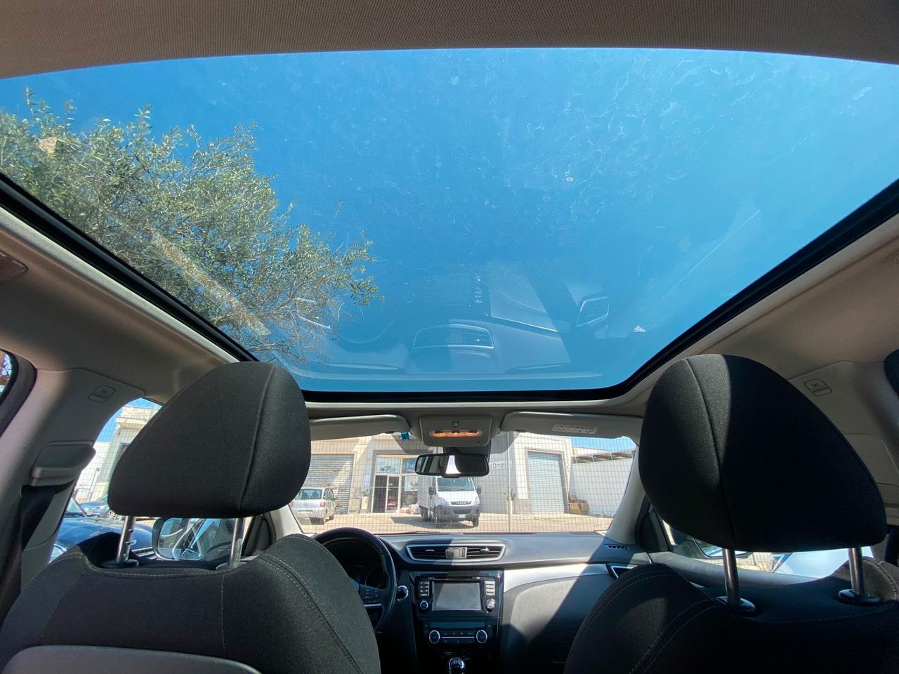 Nissan Qashqai 1.5 dCi N-Connecta