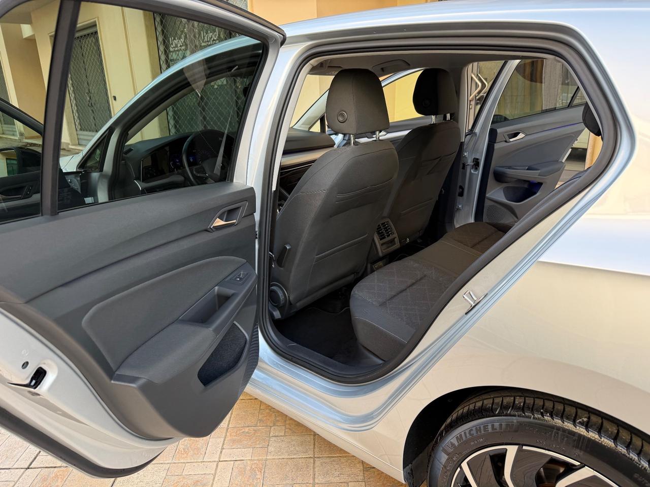 Volkswagen Golf 2.0 TDI 150 CV DSG SCR Style