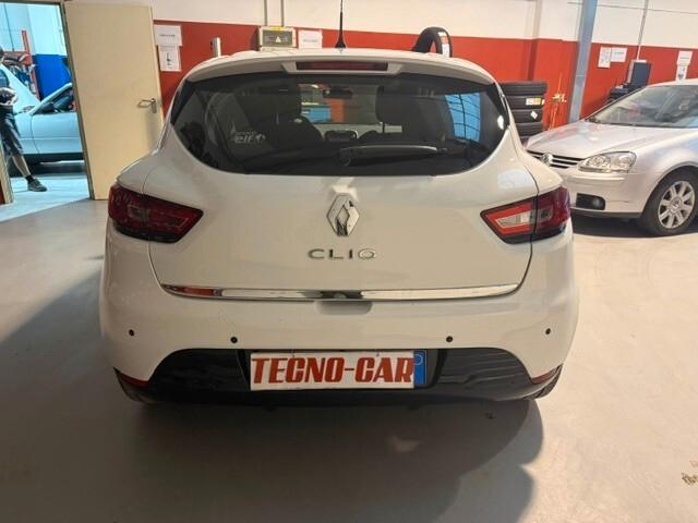 Renault Clio 1.2 75CV 5 porte Zen