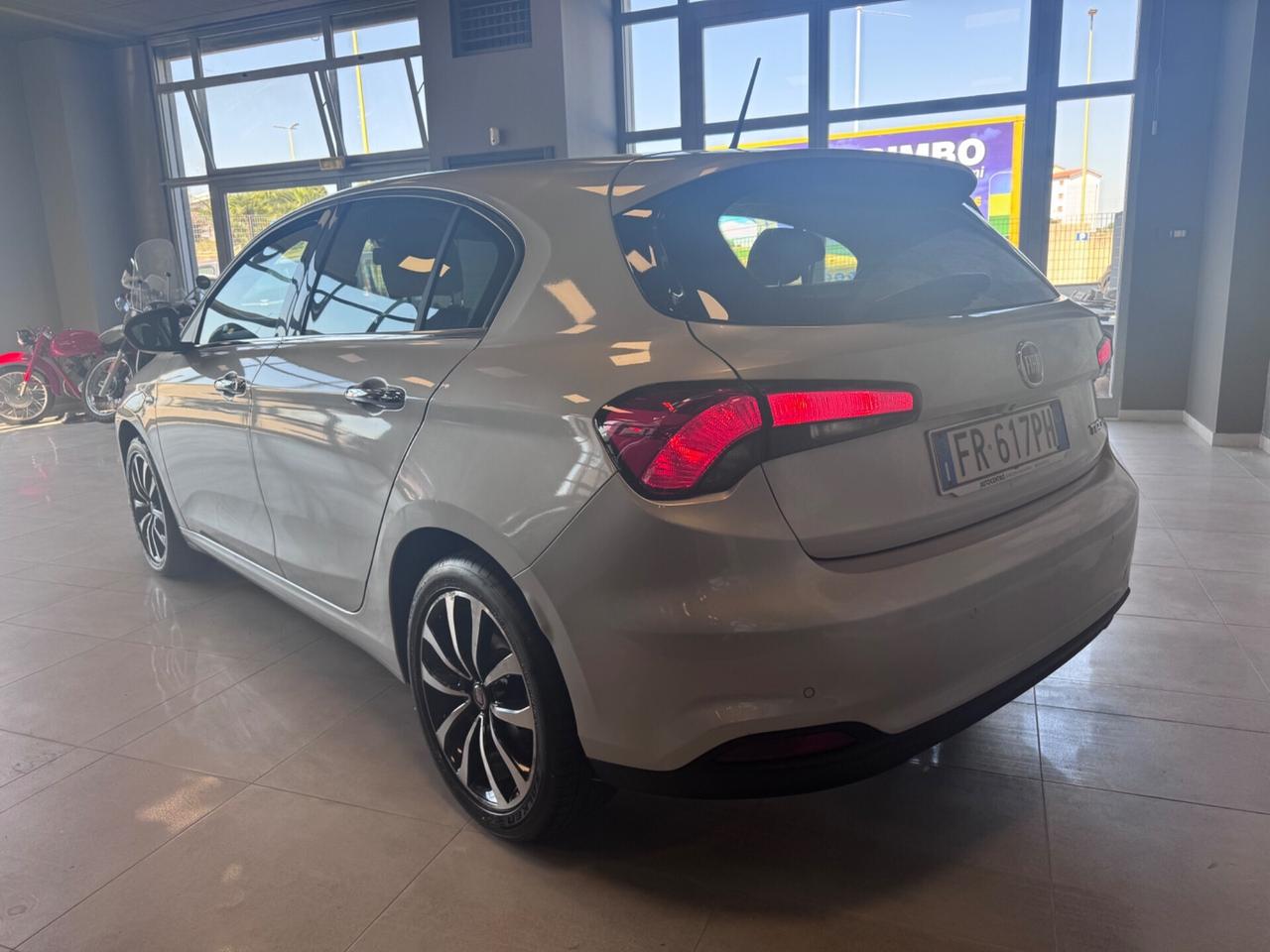 FIAT TIPO AUTOMATICA 1.6 MJET 120CV LOUNGE