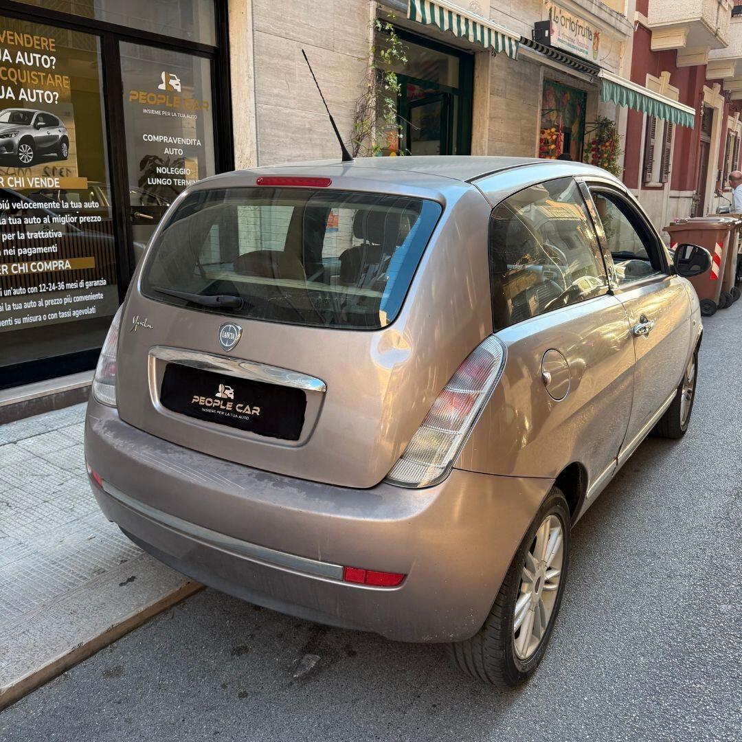 Lancia Ypsilon 1.3 MJT 75 CV