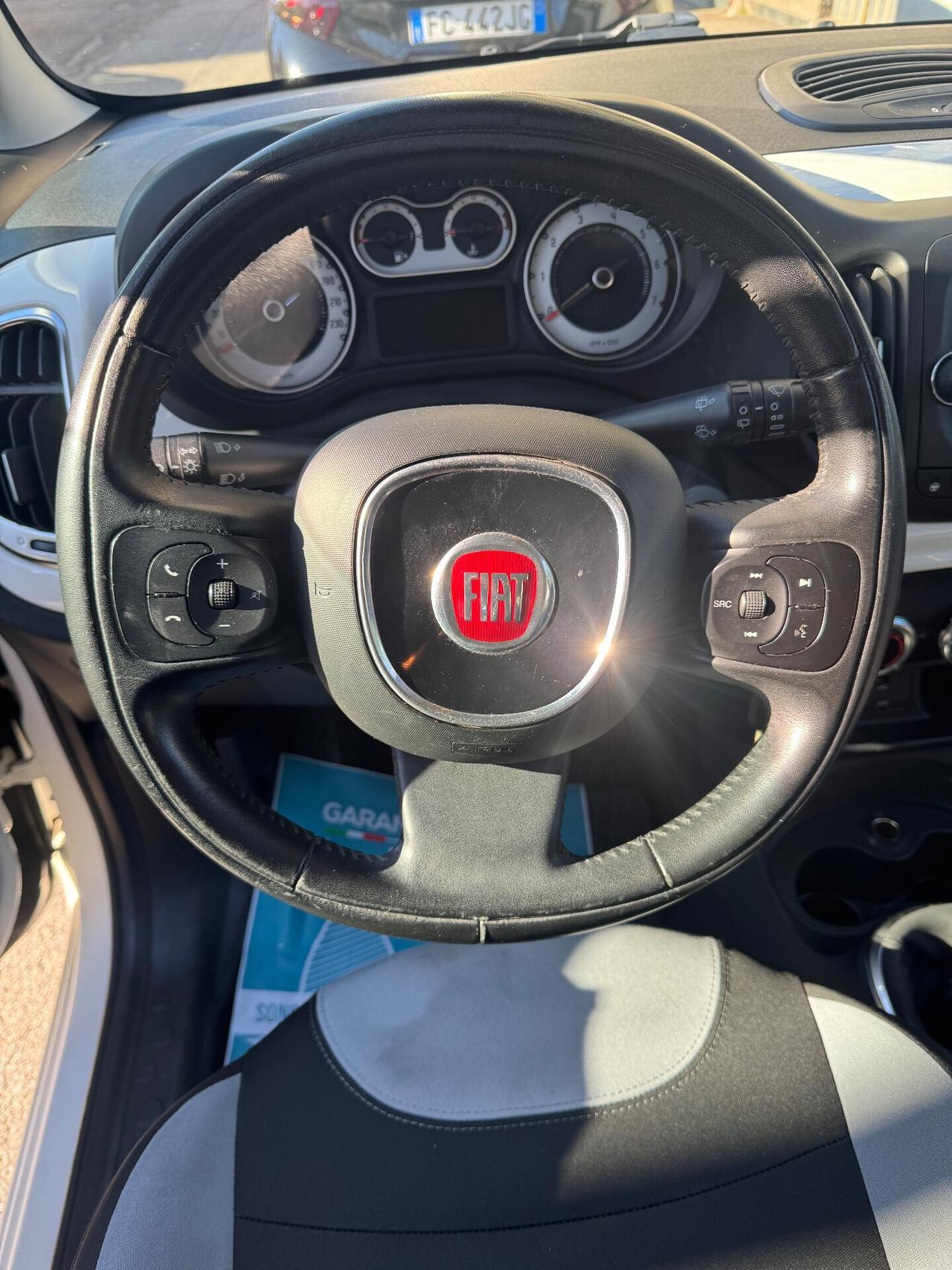 Fiat 500L 1.4 95 CV Lounge Bicolore