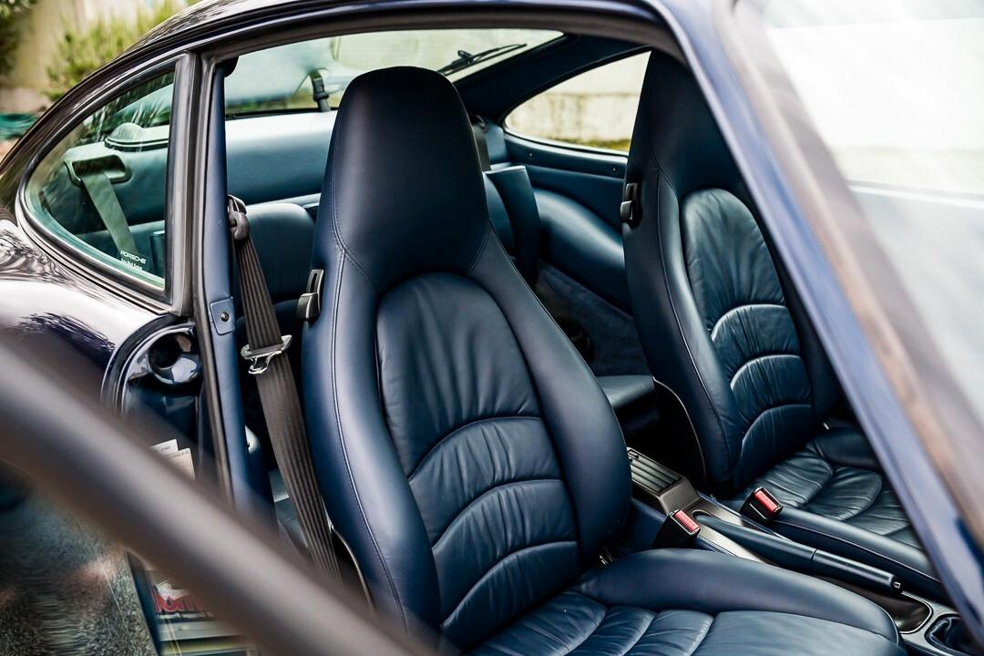 Porsche 993 Carrera 4S