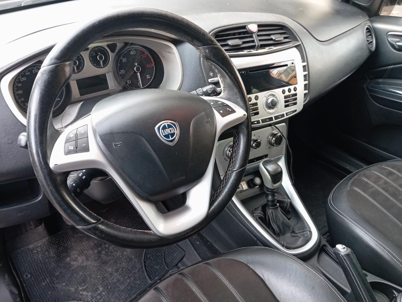 Lancia Delta 1.6 MJT DPF Platino