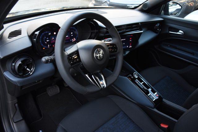 ALFA ROMEO Junior 1.2 136 CV Hybrid eDCT6