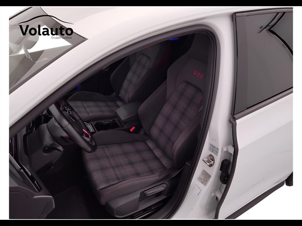 VOLKSWAGEN Golf VIII 2020 - Golf 2.0 tsi GTI 245cv dsg