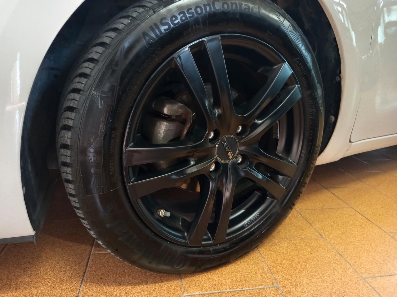 Kia Rio 1.1 CRDi 5p.S&S High Tech ok neopatentati