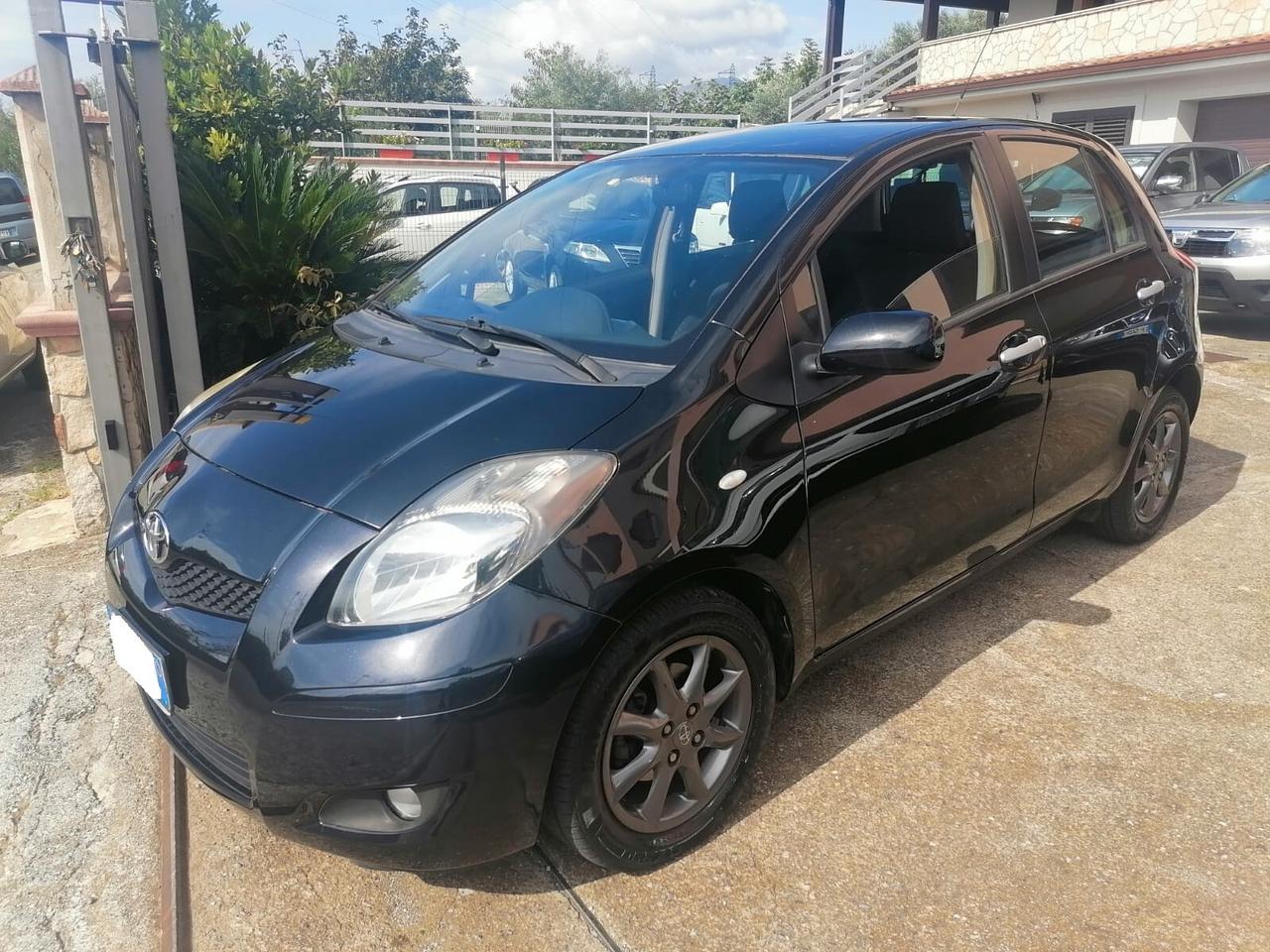 Toyota Yaris 1.4 D4D - 2011