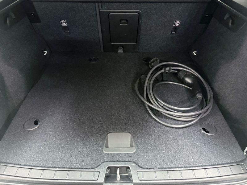 Volvo XC40 XC40 RECHARGE PURE ELETRIC SINGLE MOTOR FWD CORE N1 **AUTOCARRO SENZA GRIGLIA**