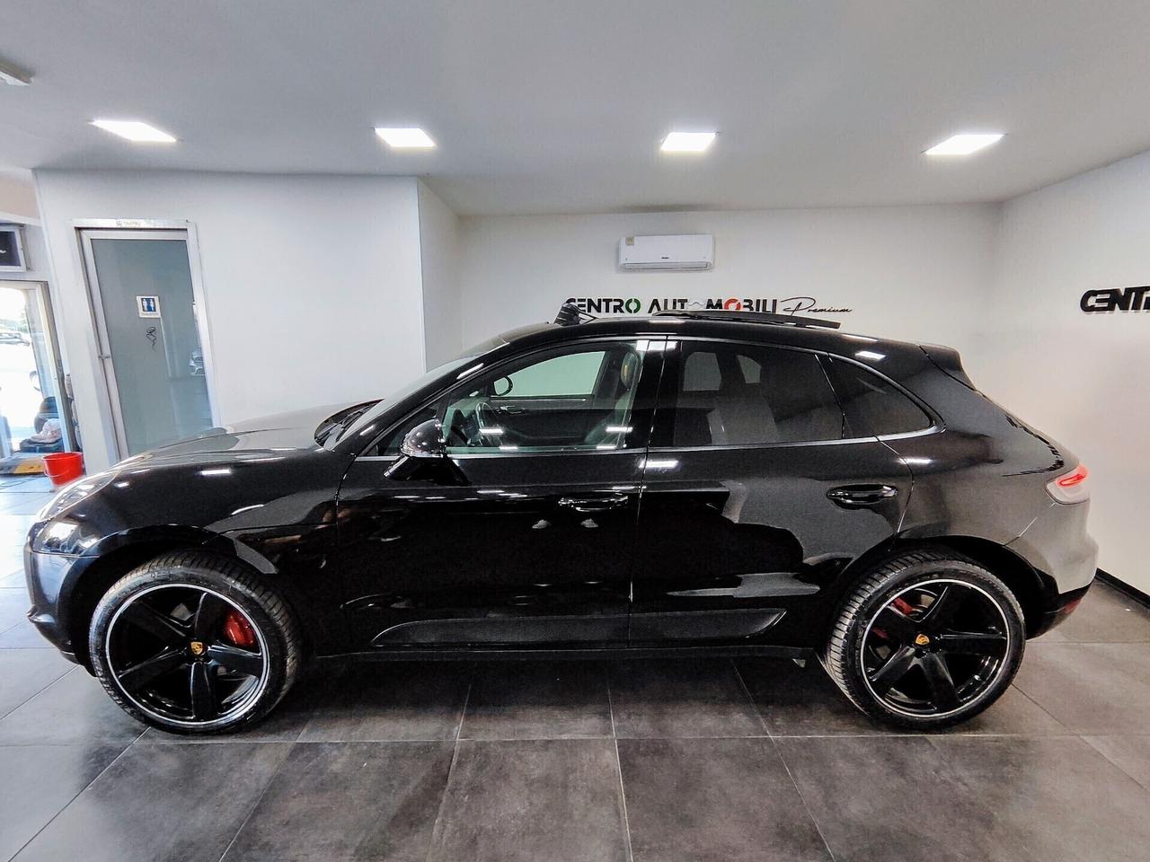 Porsche Macan 2.0 245cv Tetto Led