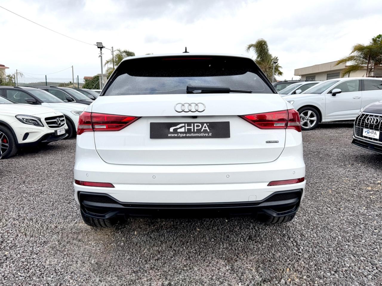 AUDI Q3 2.0TDI quattro S-LINE NAVI LED CERCHI 20 PELLE RETROCAMERA