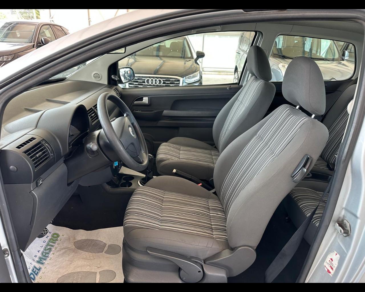 VOLKSWAGEN Fox - 1.2 Easy