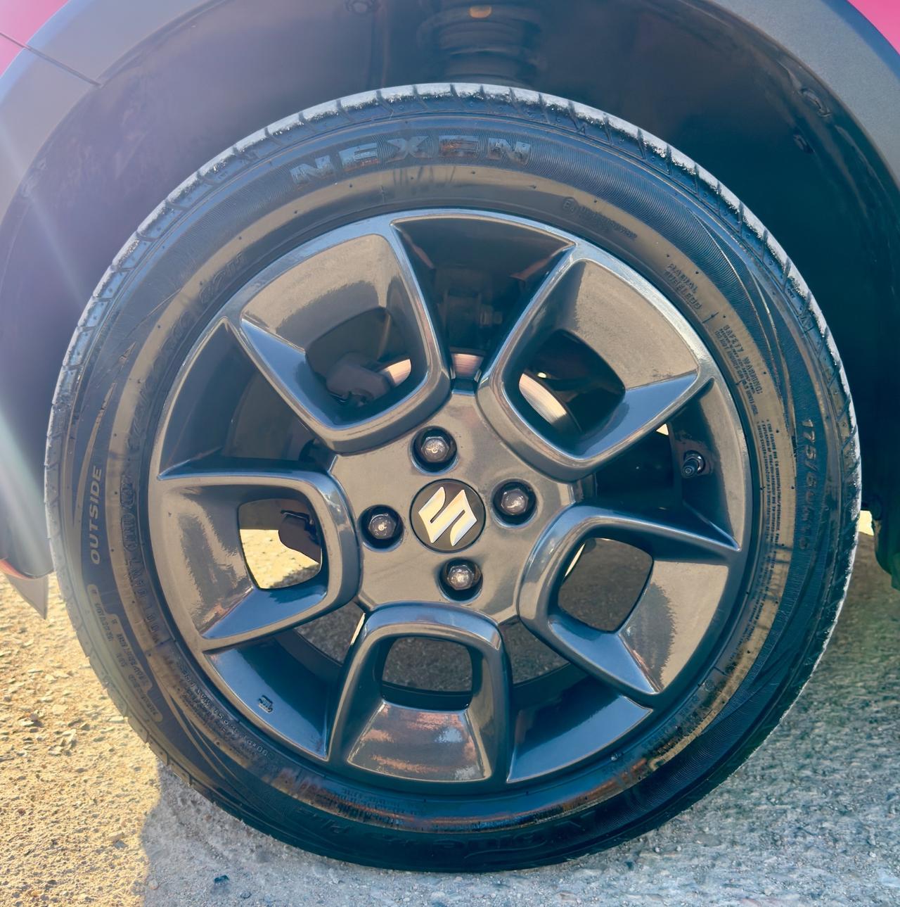 Suzuki Ignis 1.2 Hybrid Top