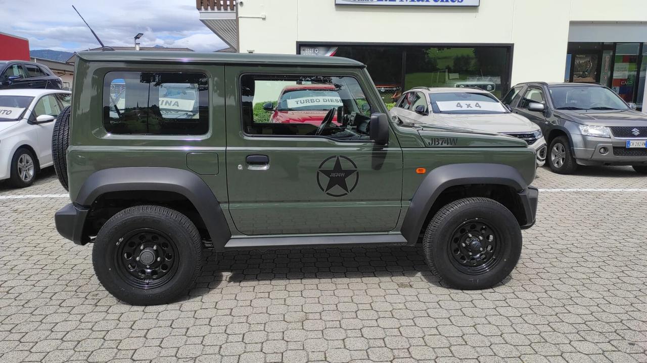 SUZUKI JIMNY 1.5 BENZINA 102CV 4X4 GANCIO TRAINO