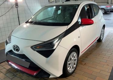 Toyota Aygo 1.0 5 porte/ neopatentati/FINANZIAMENTI