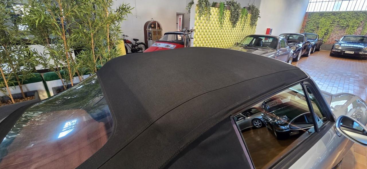 Porsche 911 993 Carrera2 Cabriolet Book service asi