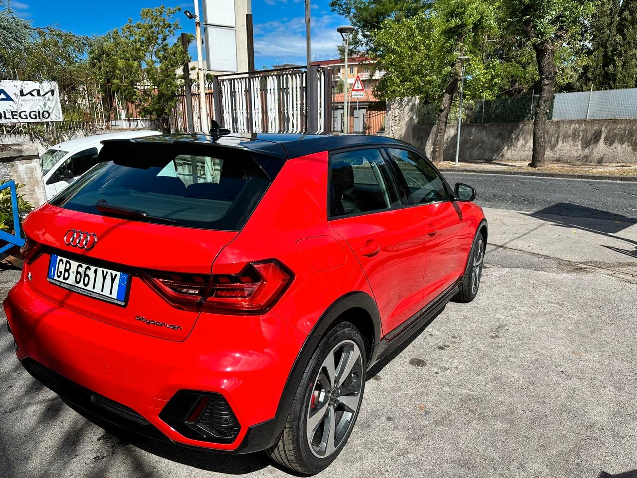 Audi A1 citycarver 30 TFSI Identity Contrast