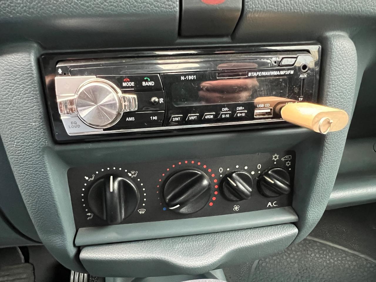 Renault Kangoo 1.4 cat Proactive cambio automatico