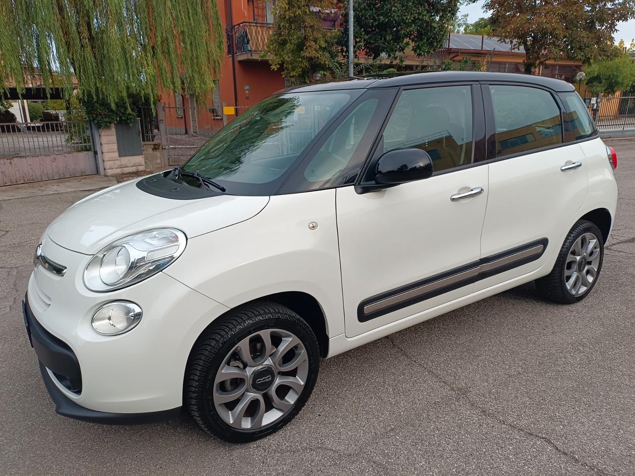 Fiat 500L Natural Power Lounge