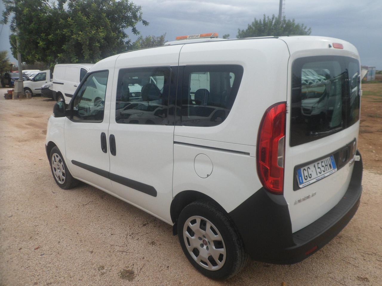 Fiat Doblo 5 posti autocarro